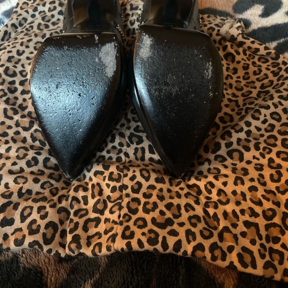 Yves Saint Laurent Black Star Studded Pumps - Picture 6 of 8